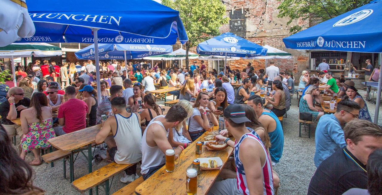 Your Guide to the Best Beer Gardens in Philadelphia post image